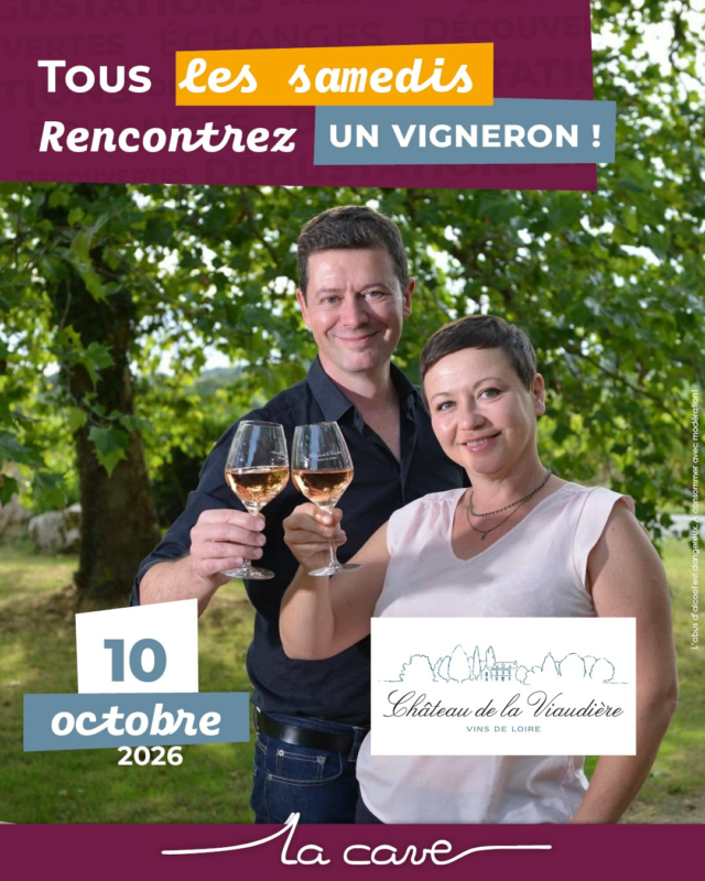 C'est reparti pour nos samedis vignerons ! 🎉 

D'octobre à décembre, chaque samedi, un domaine s'installe à La Cave pour vous faire découvrir ses cuvées. Et pour ouvrir la saison, on accueille 𝗹𝗲 𝗖𝗵𝗮𝘁𝗲𝗮𝘂 𝗱𝗲 𝗟𝗮 𝗩𝗶𝗮𝘂𝗱𝗶𝗲𝗿𝗲, une belle maison du Val de Loire.

Depuis 2000, Agnès et Pierre-Antoine Giovannoni font vivre l'aventure familiale avec une belle ambition : sublimer les vins d'Anjou, entre respect des traditions et touche de modernité.

🍇 Au programme : Chenin et Cabernet Sauvignon, travaillés avec soin pour révéler tout le caractère de leur terroir.

🍷 Dégustation gratuite
📍 4 Rue Roger Hostein à Cholet
🕙 De 10h à 19h, en continu
🎁 𝟭𝟬 % 𝗱𝗲 𝗿𝗲𝗺𝗶𝘀𝗲 sur les vins de La Viaudière présentés ce jour-là

Venez rencontrer Pierre-Antoine, le vigneron et échanger tout en découvrant ses cuvées !